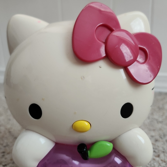 Hello Kitty digital clock - Picture 3 of 11